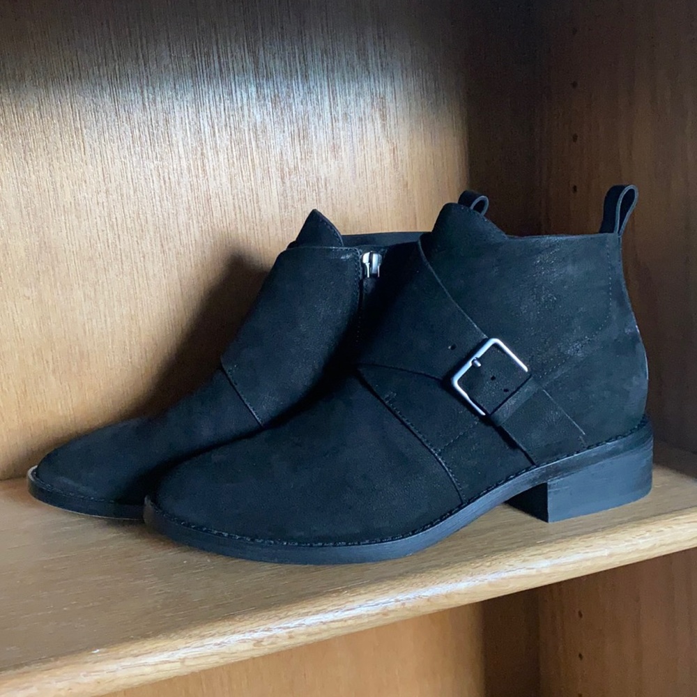 Eileen Fisher booties